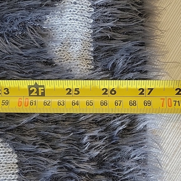 Joseph A. Gray Soft Fuzzy Polka-Dot Sweater  Size Large - Picture 5 of 7